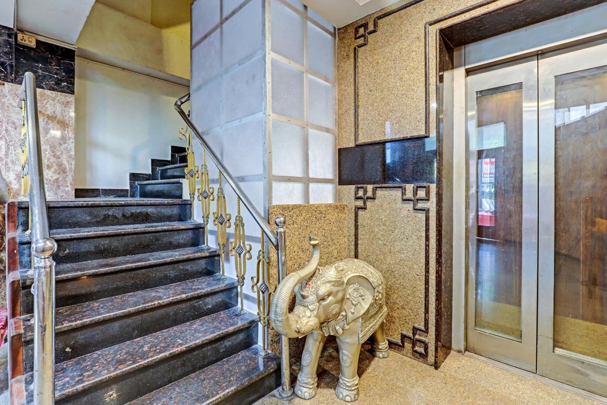 Fabhotel Chamiers Park - Nandanam Chennai Exterior photo